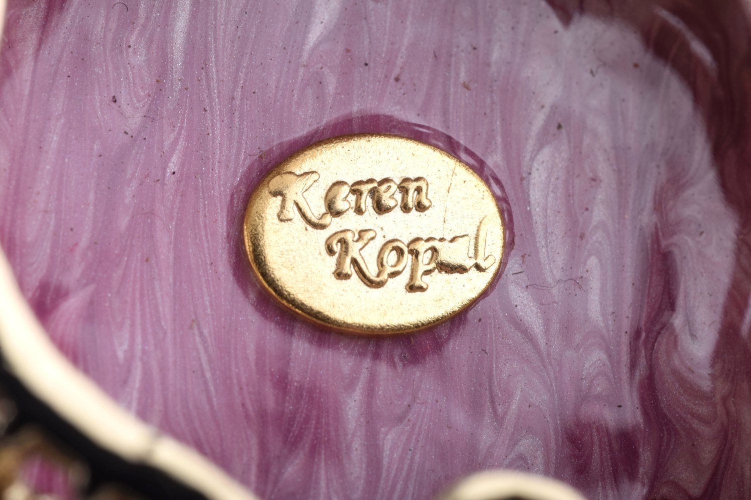 Keren Kopal Golden Vintage Telephone