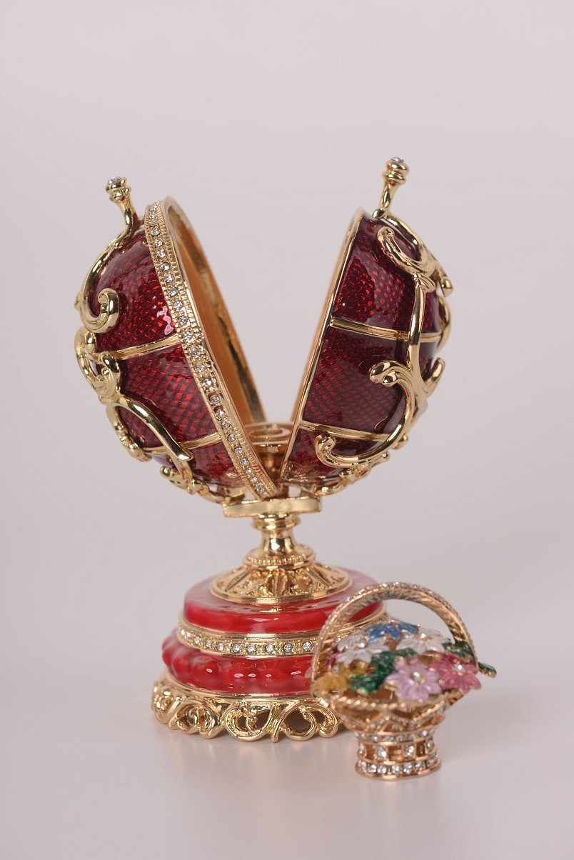 Keren Kopal Red Faberge Egg with a Removable Flower Bouquet  114.00