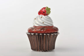 Keren Kopal Red Velvet Cupcake with Strawberry  41.25