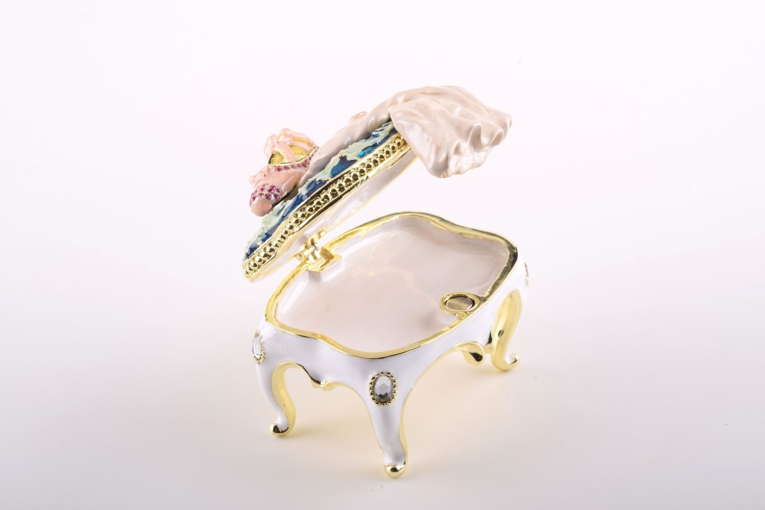 Keren Kopal White Vintage Chair